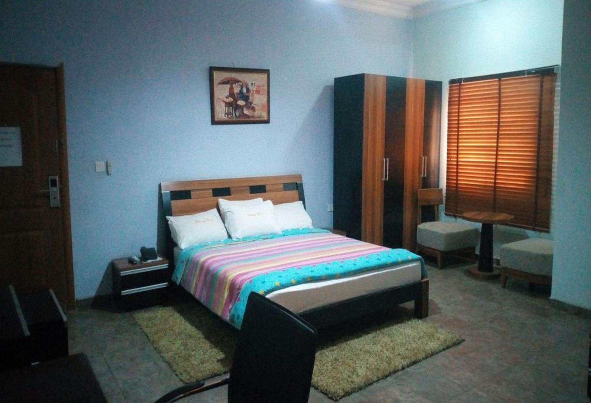 Room In Lodge - Wetland Hotels, Ibadan Exterior photo