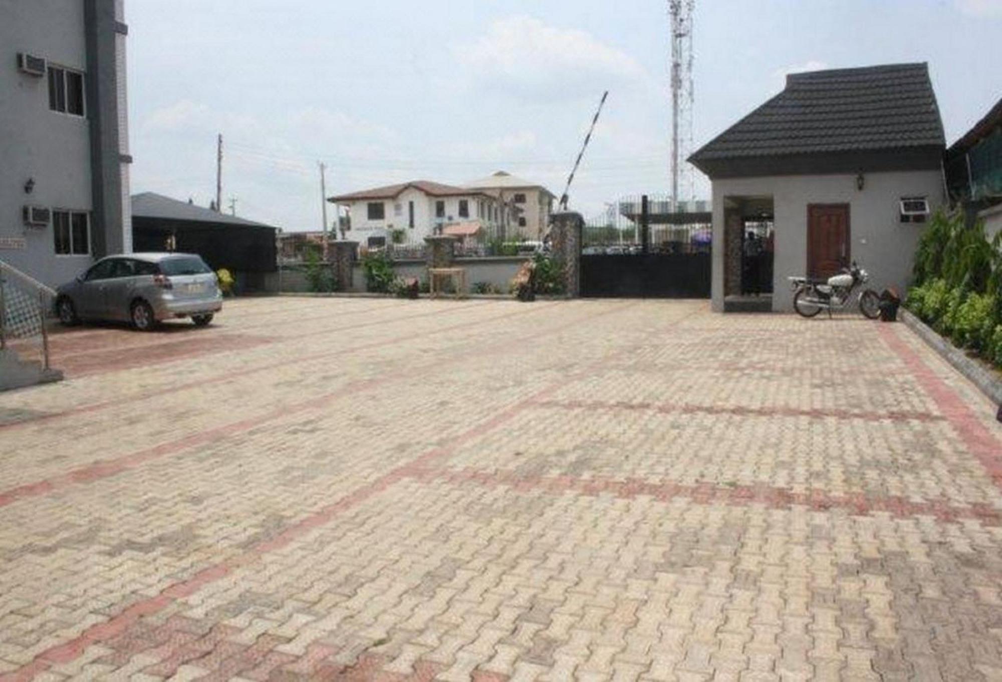 Room In Lodge - Wetland Hotels, Ibadan Exterior photo